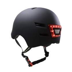Capacete com luz frontal e traseira - bateria recarregável.  - 2 


 