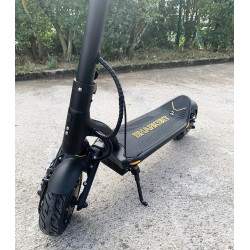 Sharkset RS1 - dva 1400w motora - 20ah bateriya - obkhvat ot 50 do 70 km Sharkset - 2 Sharkset RS1 - dva 1400w motora - 20ah bat