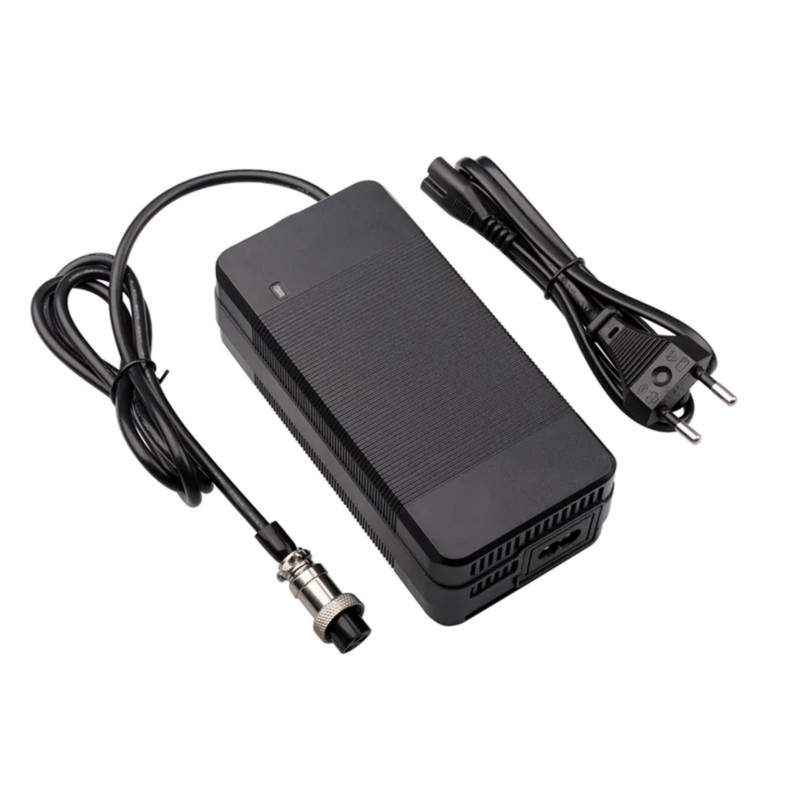 Lader for scooter eller elsykkel 54,6v 2A - 48v - GX16 kontakt  - 1 Lader for scooter eller elsykkel 54,6v 2A - 48v - GX16 konta