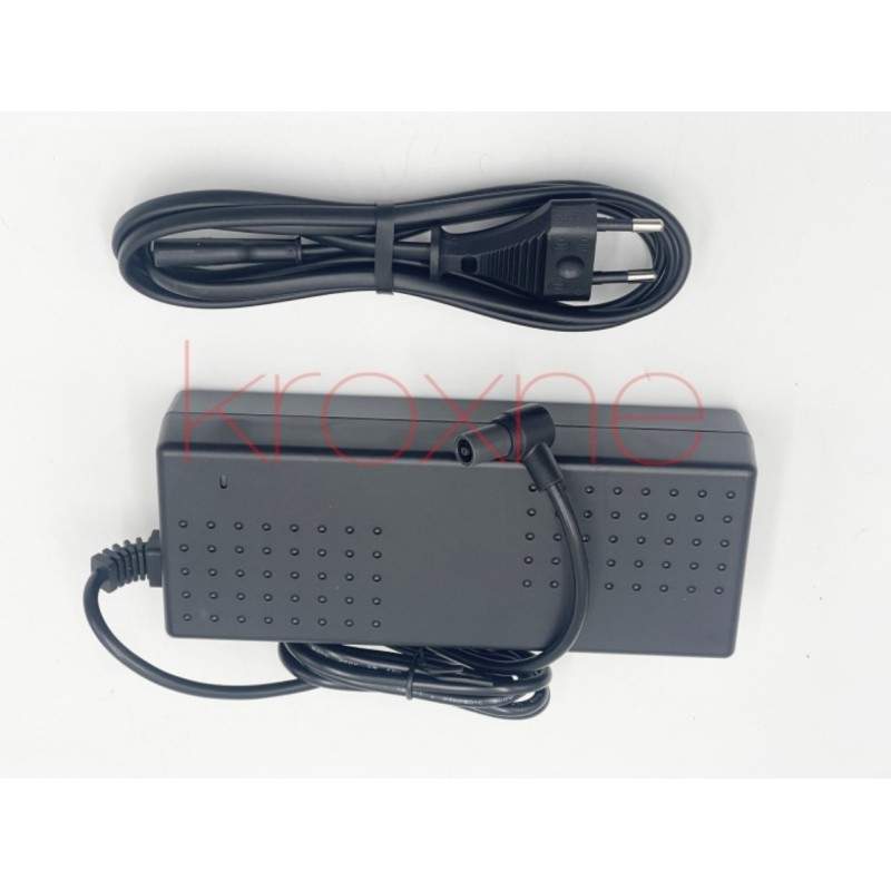 Zaryadnyy prystriy dlya elektrosamokata Xiaomi Electric Scooter 4 Pro (2nd Gen).  - 1 Zaryadnyy prystriy dlya elektrosamokata Xi